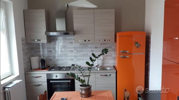 3-salle Appartement à Brienza, Italy No. 279681