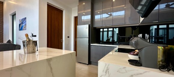 Villa de 3 dormitorios en Bang Tao, Thailand No. 8640 3