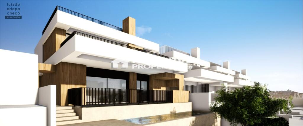 4 bedrooms Villa in Quarteira, Portugal No. 104260