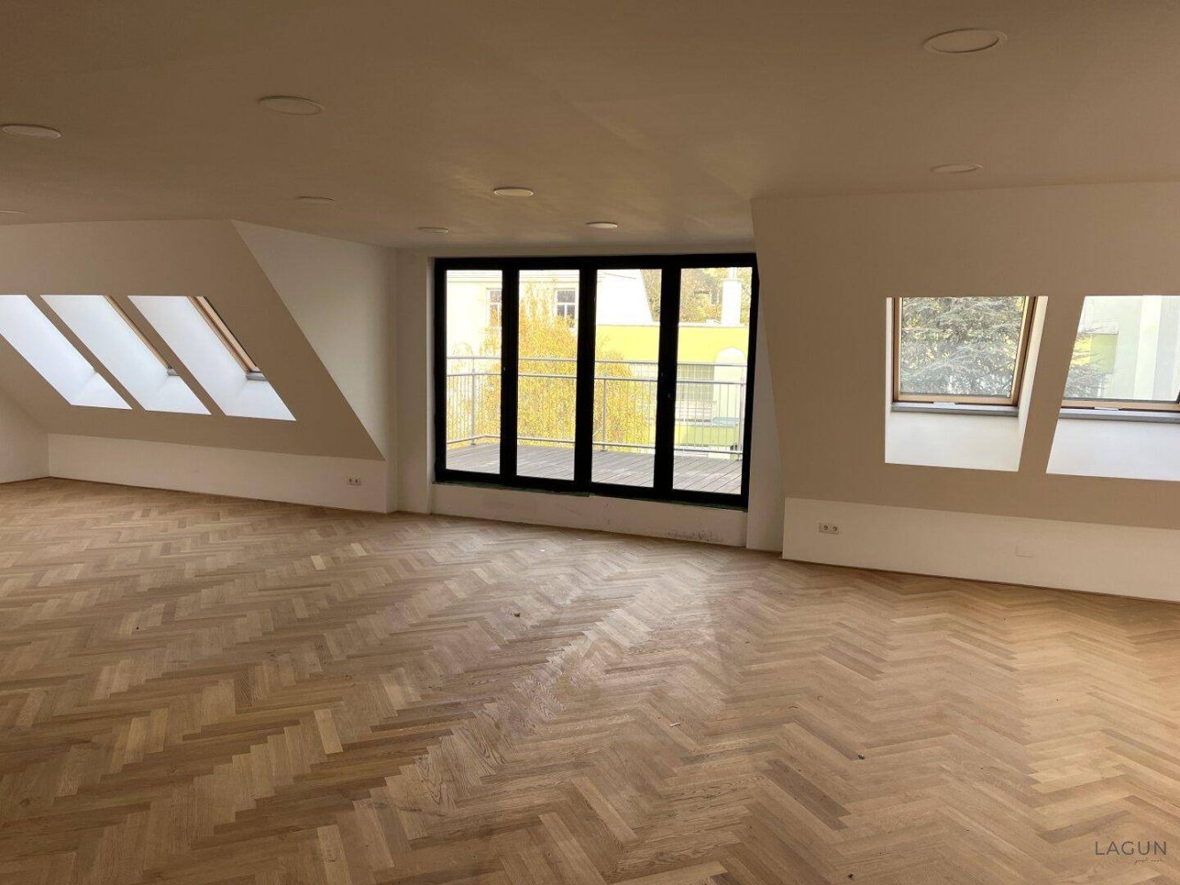 Apartamento de 4 habitaciónes en Wahring, Austria No. 108985