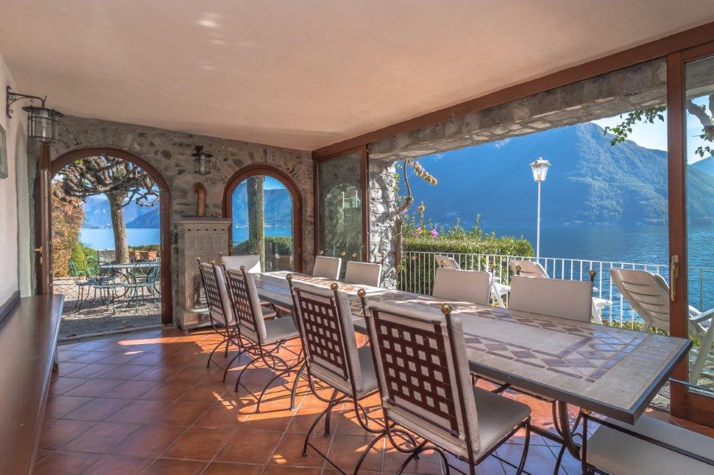 5 bedrooms Villa in Argegno, Italy No. 366261