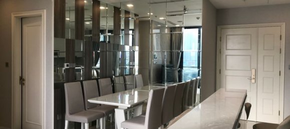 2 rooms Office in District 1, Vietnam No. 17968 10