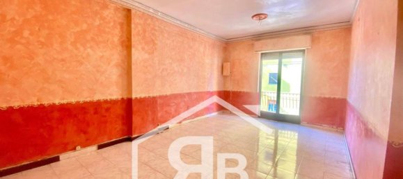 2 bedrooms Apartment in Palermo, Italy No. 347153 4