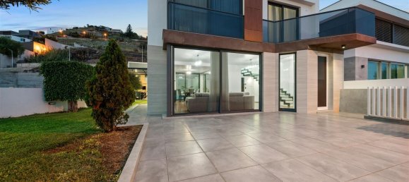 Casa de 3 dormitorios en Funchal, Portugal No. 25074 2