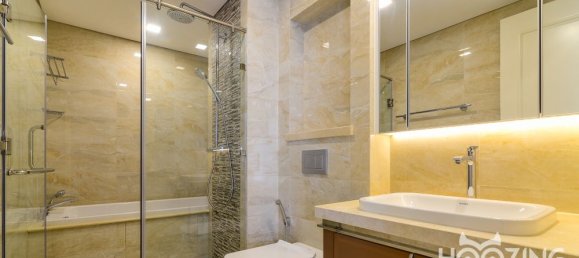 3 bedrooms Apartment in District 1, Vietnam No. 18376 3