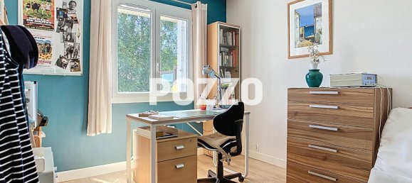 5 Schlafzimmer Haus in Brehal, France, Nr. 297267 11