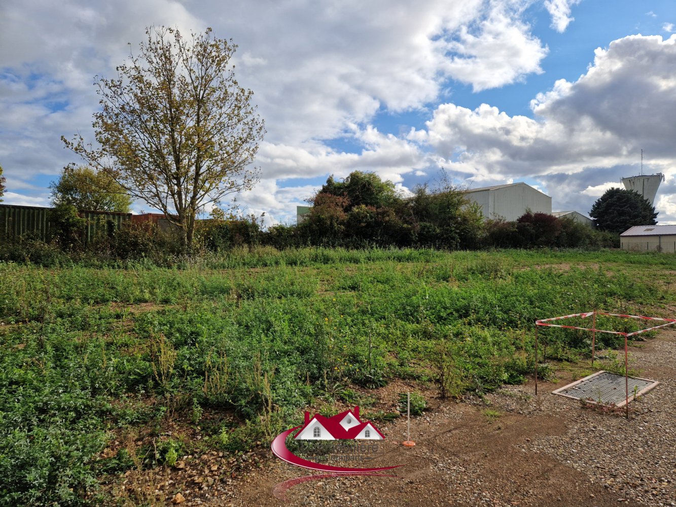 Grundstück in Mezieres-en-Drouais, France, Nr. 160347