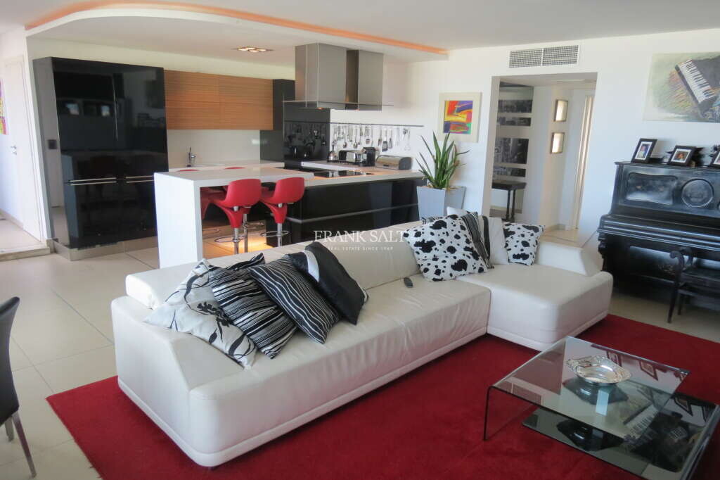 Ático de 3 dormitorios en Saint Julian's, Malta No. 8612