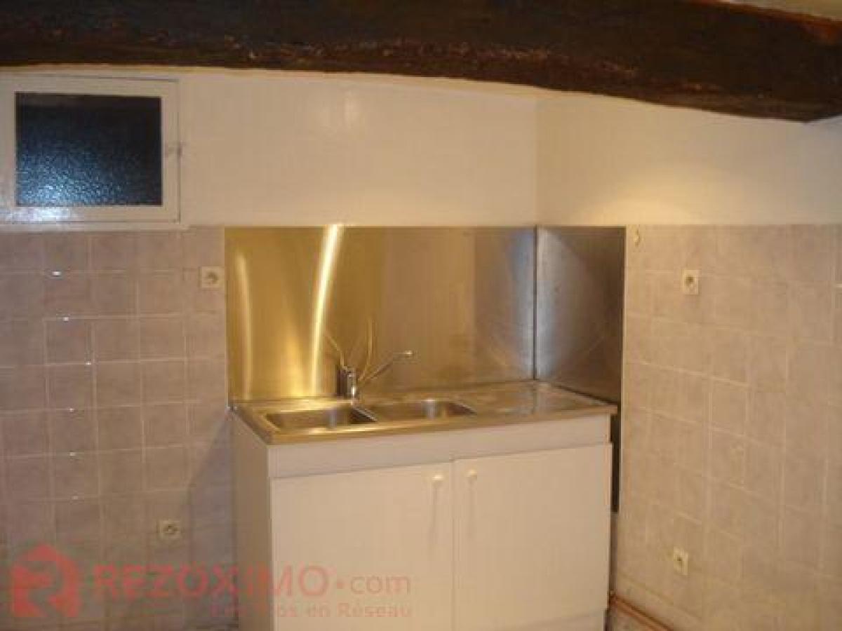 3 bedrooms House in Lectoure, France No. 25889