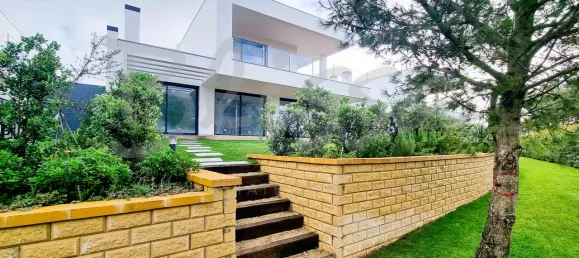 4 bedrooms House in Cascais, Portugal No. 126656 9