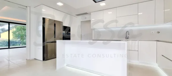 4 bedrooms House in Cascais, Portugal No. 126656 16