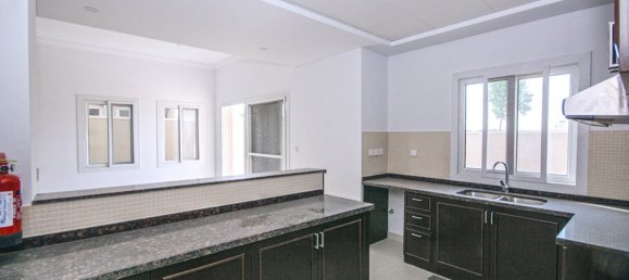 3 bedrooms Townhouse in Serena, UAE No. 459 5