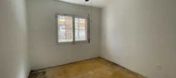 3 bedrooms Apartment in L'Hospitalet de Llobregat, Spain No. 138631 9