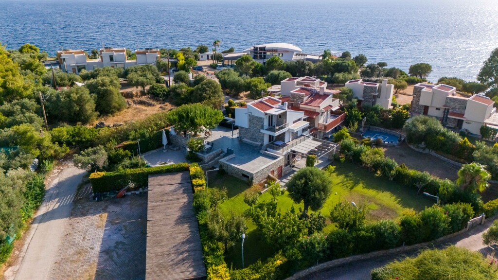 Коммерческая недвижимость с 3 спальнями в Халкидики, Центральная Македония, Македония и Фракия, Греция № 55162