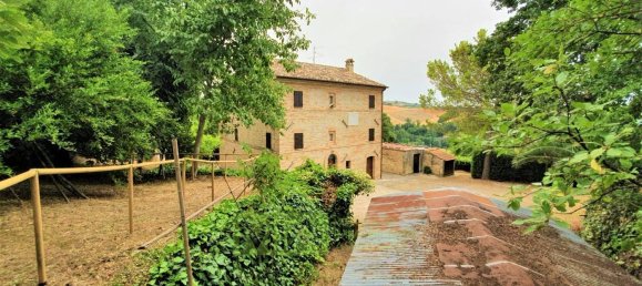 10-Zimmer Haus in Belmonte Piceno, Italy, Nr. 103573 9
