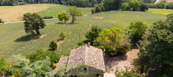 10-Zimmer Haus in Belmonte Piceno, Italy, Nr. 103573 3