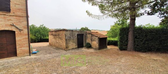 10-Zimmer Haus in Belmonte Piceno, Italy, Nr. 103573 10
