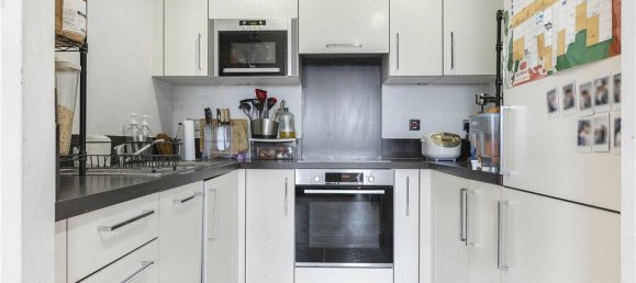 2 bedrooms Apartment in London, United Kingdom No. 8683 2