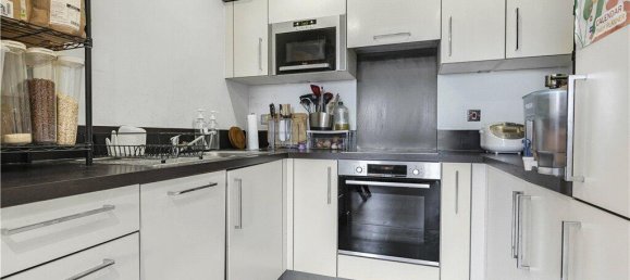 2 bedrooms Apartment in London, United Kingdom No. 8683 14