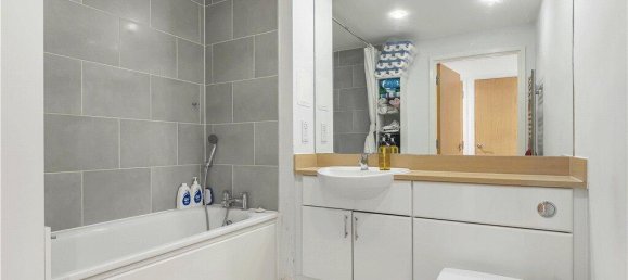 2 bedrooms Apartment in London, United Kingdom No. 8683 6