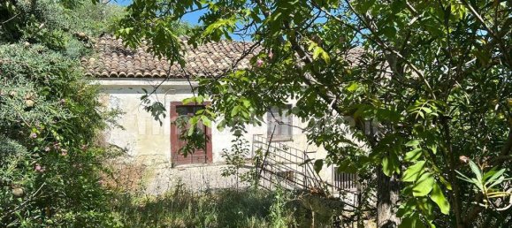 3 Schlafzimmer Haus in Civitella Casanova, Italy, Nr. 221954 2
