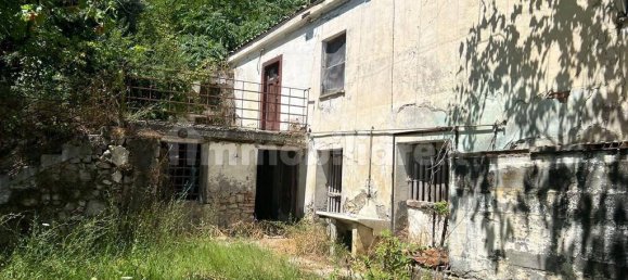 3 Schlafzimmer Haus in Civitella Casanova, Italy, Nr. 221954 9