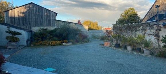 2 bedrooms House in Maine-et-Loire, France No. 96518 10