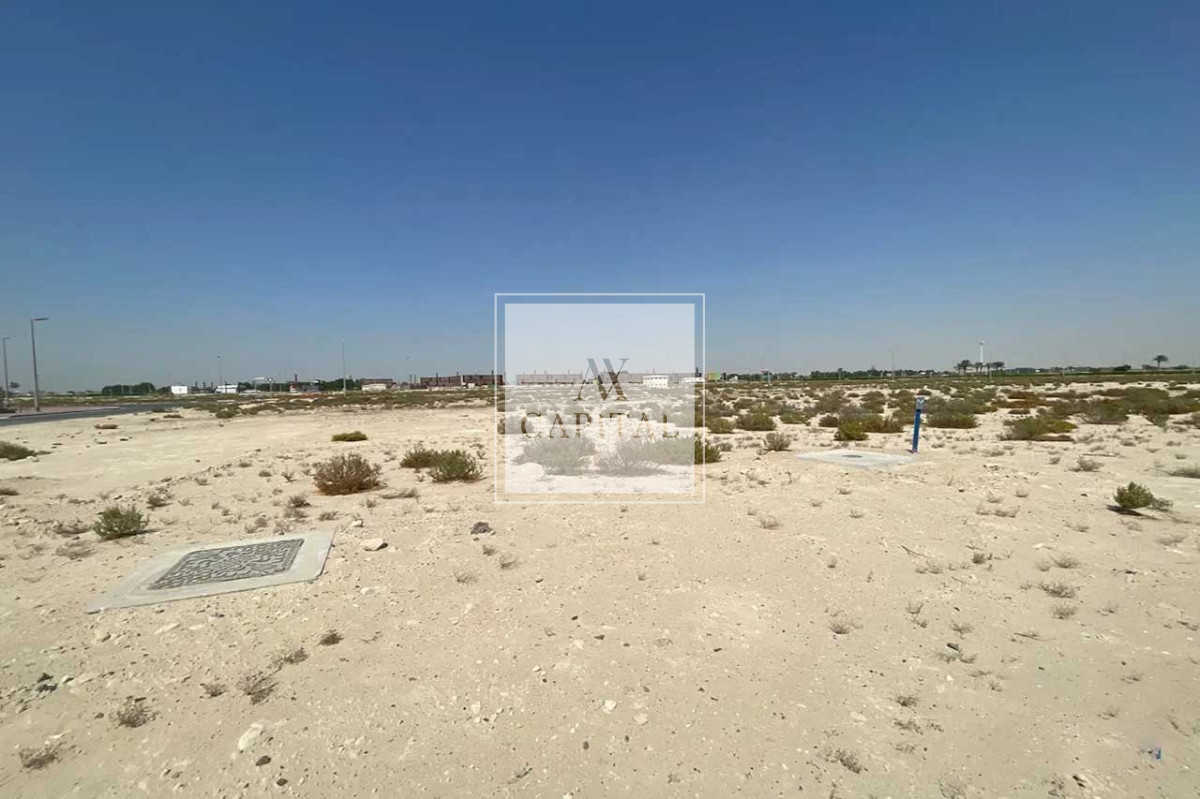 929m² Land in Dubai, UAE No. 51517