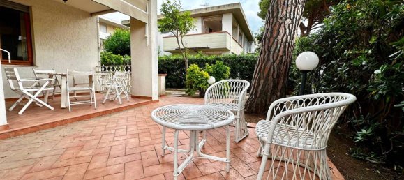 7 rooms Villa in Follonica, Italy No. 133389 4