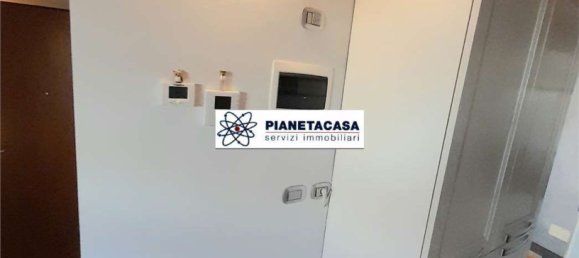 3-salle Appartement à Bergamo, Italy No. 266005 6