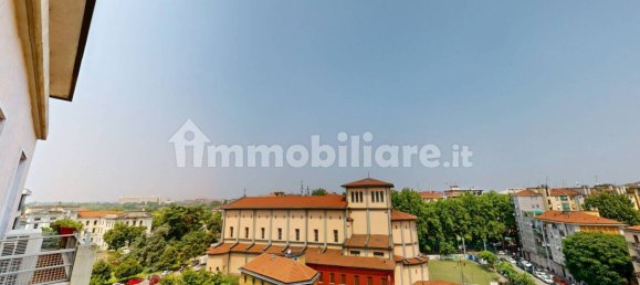 2 bedrooms Apartment in Milan, Italy No. 316356 7