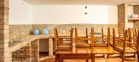 8 bedrooms Villa in San Giustino, Italy No. 324921 5