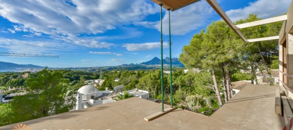 4 bedrooms Villa in Altea, Spain No. 5315 17
