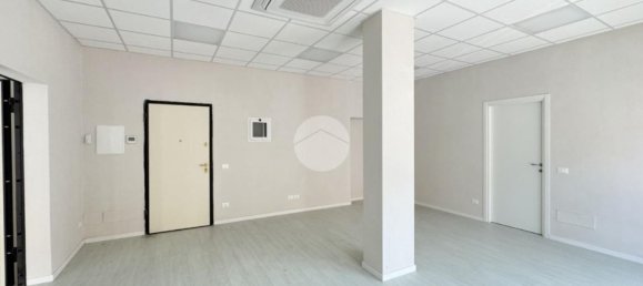 Офис 110м² в Брешиа, Италия № 301688 6