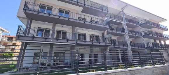 2 bedrooms Apartment in Cuneo, Italy No. 66386 6