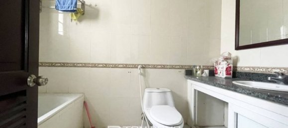 5 bedrooms Villa in Tay Ho, Vietnam No. 623 15