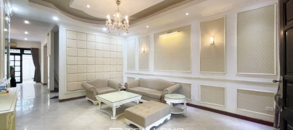 5 bedrooms Villa in Tay Ho, Vietnam No. 623 6