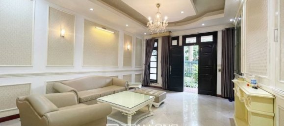 5 bedrooms Villa in Tay Ho, Vietnam No. 623 7