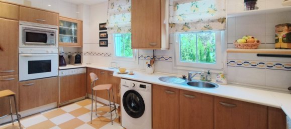 Apartamento de 4 dormitorios en Marbella, Spain No. 135021 8