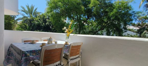 Apartamento de 4 dormitorios en Marbella, Spain No. 135021 2