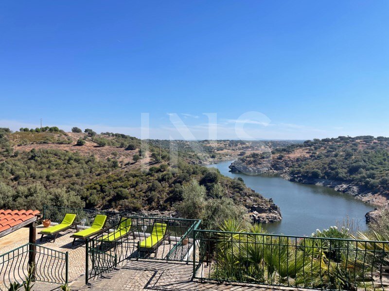 9 bedrooms Land in Avis, Portugal No. 136566