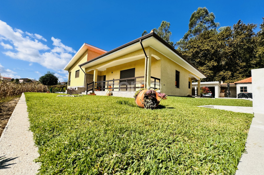 3 غرف نوم منزل في Vila Nova de Famalicao, Portugal رقم 12837