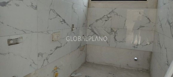 3 bedrooms House in Lagoa, Portugal No. 26141 2