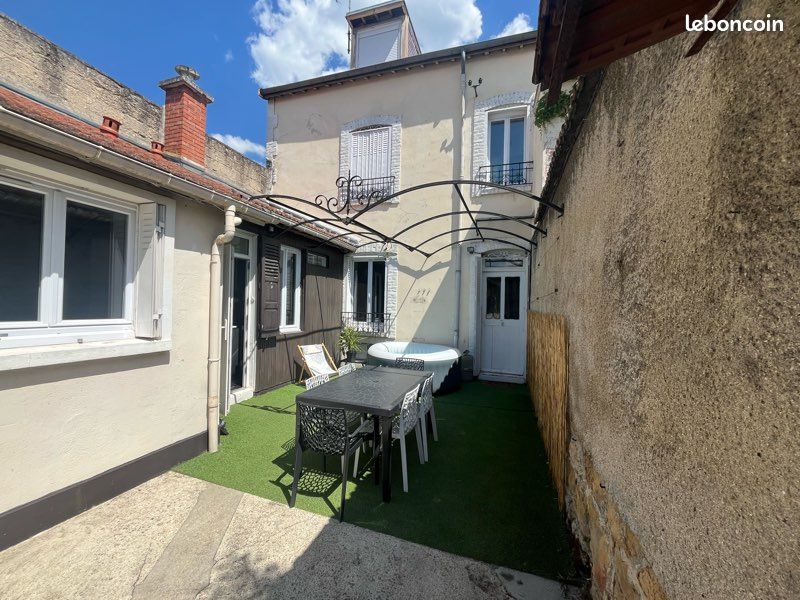 3 bedrooms House in Reims, France No. 276973