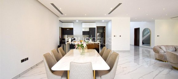 Villa T5 em Al Furjan, UAE N.º 99102 11