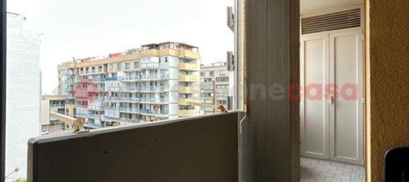 2 rooms Apartment in Bari, Italy No. 14818 11