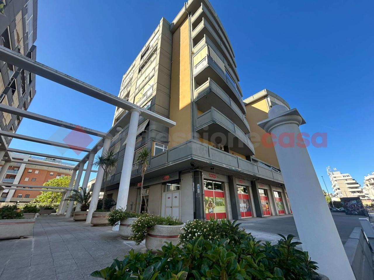 2 rooms Apartment in Bari, Italy No. 14818