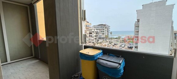 2 rooms Apartment in Bari, Italy No. 14818 8