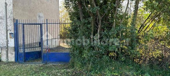 4 bedrooms House in Vermezzo con Zelo, Italy No. 378706 9