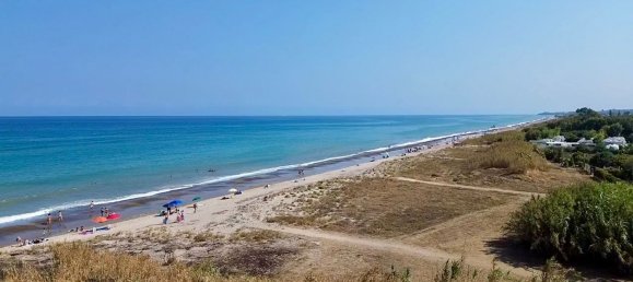 Casa de 4 dormitorios en Campofelice di Roccella, Italy No. 358326 12